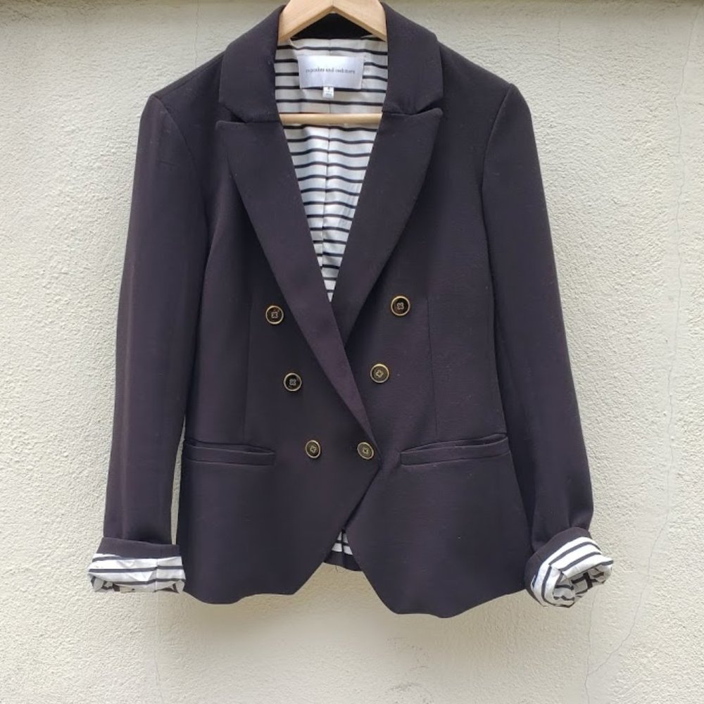 Cupcakes and Cashmere Elodie Blazer - Picture 10 of 14